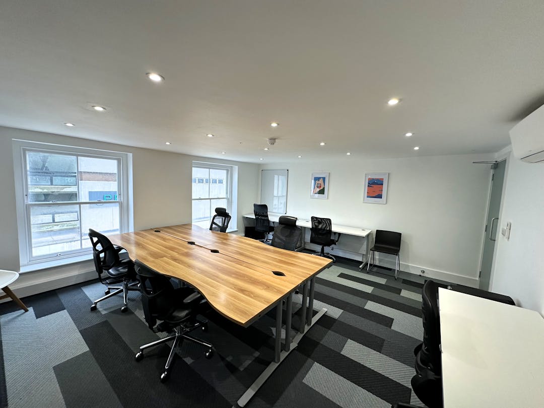 Hammersmith - 8 Person Office - King Street 